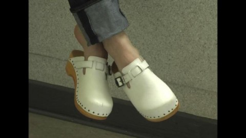 weisse Clogs