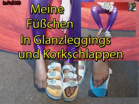 Meine Füßchen Glanzleggings und Korkschlappen