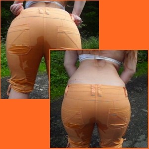 in orange hose gepisst