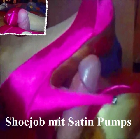 Shoejob mit 13cm hohen Satin Pumps