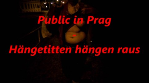 Hängetitten gezeigt in Prag bei Nacht