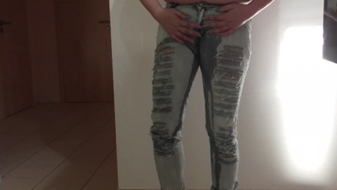 meine neue Jeans Hose nass gemacht ...