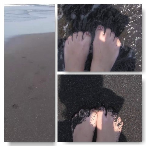 Naked feet at the beach